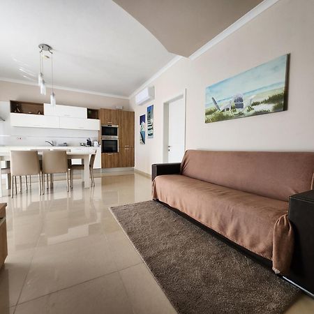 Riviera Holiday Apartments - Seafront - Wifi Marsaskala Exteriör bild