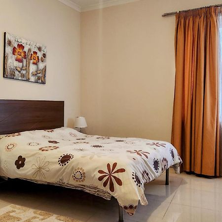 Riviera Holiday Apartments - Seafront - Wifi Marsaskala Exteriör bild