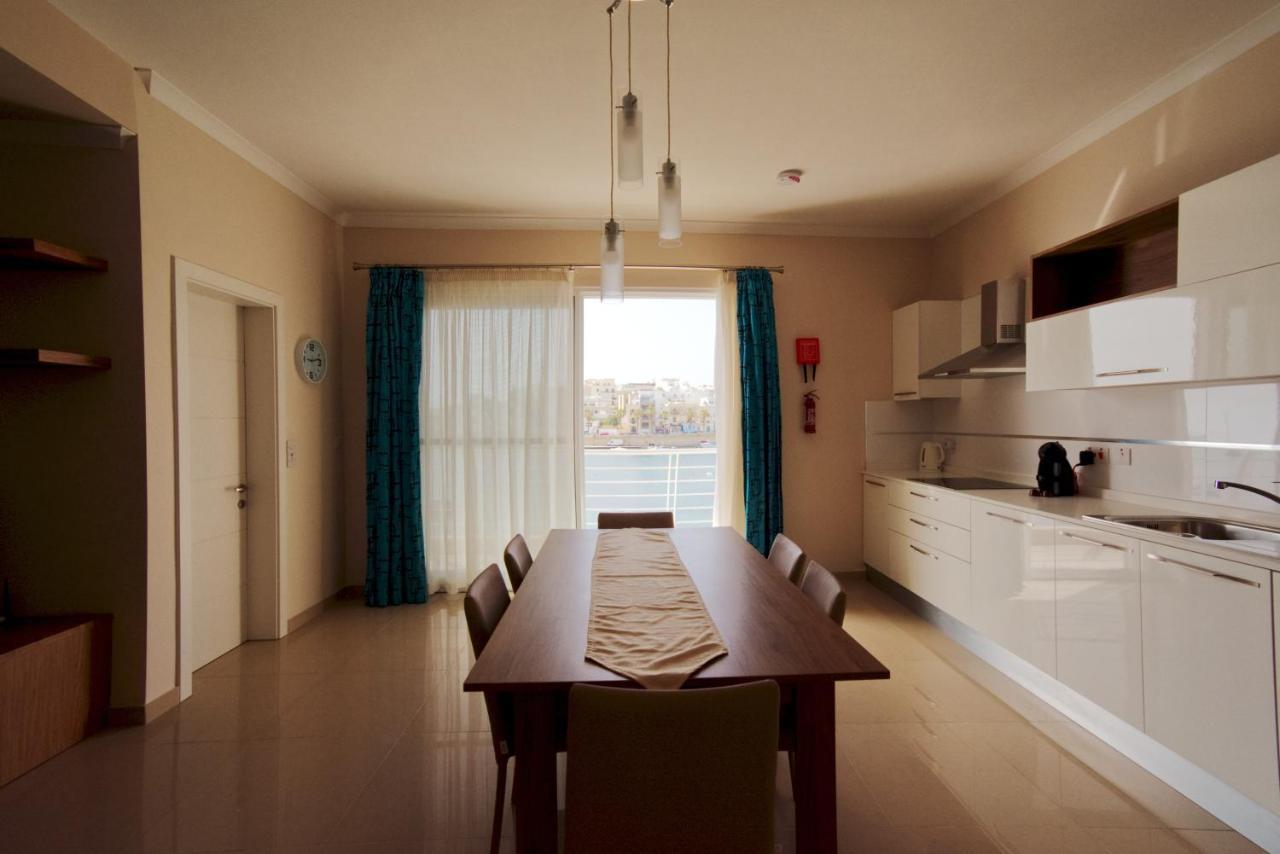 Riviera Holiday Apartments - Seafront - Wifi Marsaskala Exteriör bild