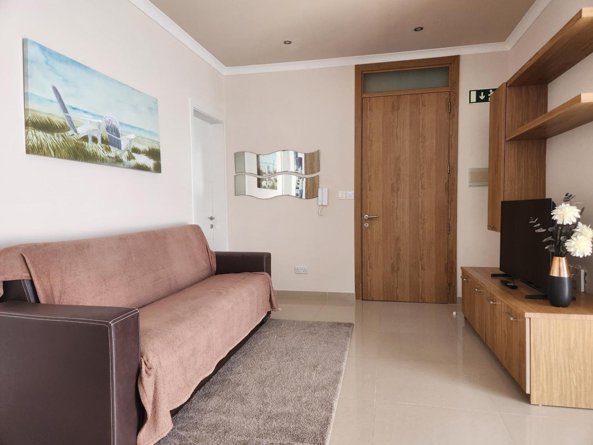 Riviera Holiday Apartments - Seafront - Wifi Marsaskala Rum bild