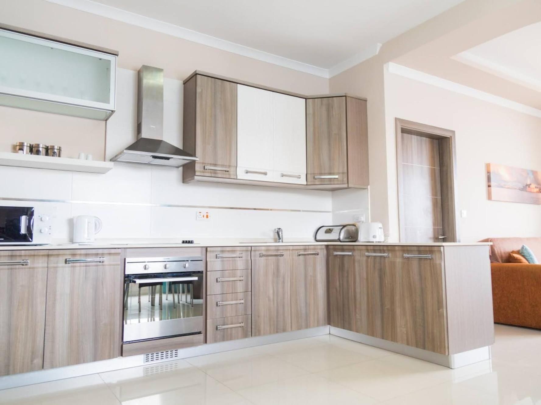 Riviera Holiday Apartments - Seafront - Wifi Marsaskala Rum bild